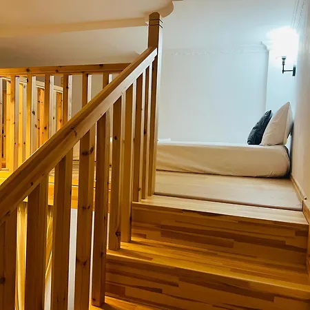 Loft * Tirana