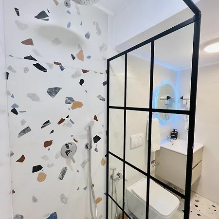 Loft * Tirana