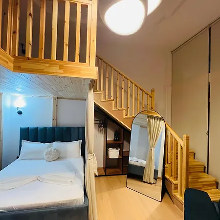 Loft * Tirana